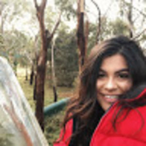 Meet your Posher, Stephanie
